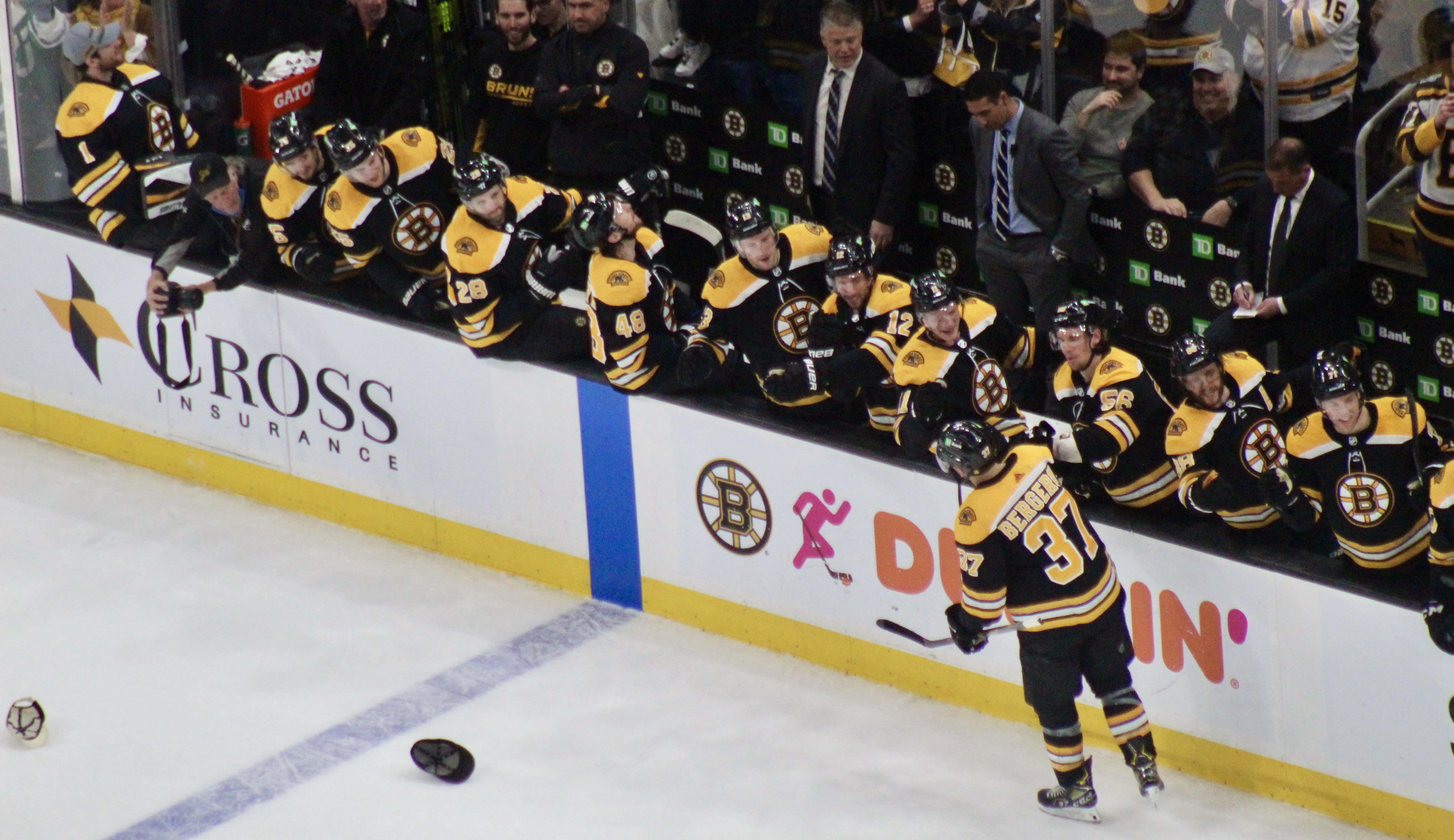 Bergeron Hat-Trick Lifts Bruins to 5-0 Win